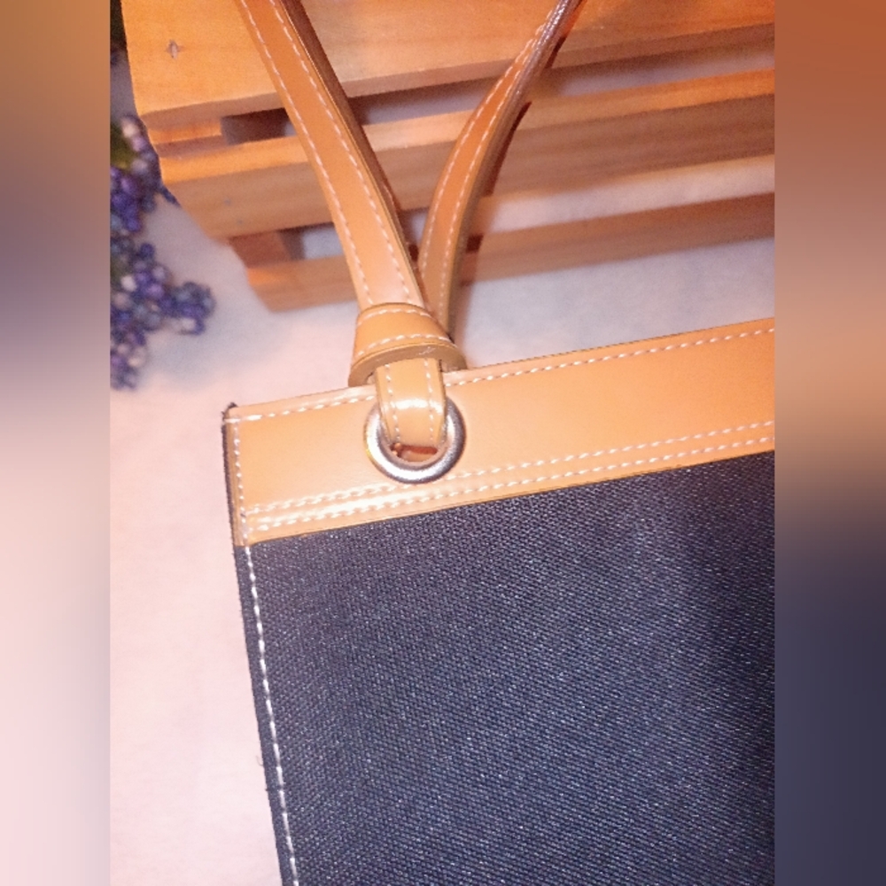 Kate Spade (New York) Black and Tan Leather Handbag - Picture 12 of 16